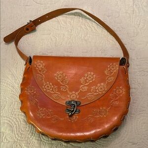 Vintage T-Bags Los Angeles Leather Bag